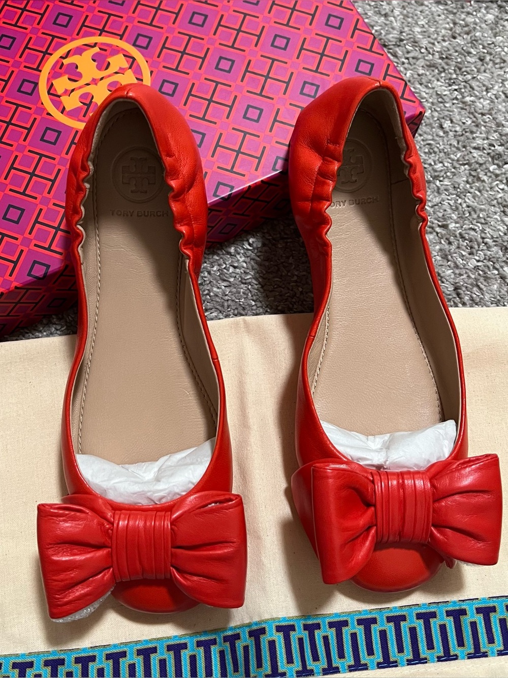 Tory Burch divine bow driver ballet shoes NWT